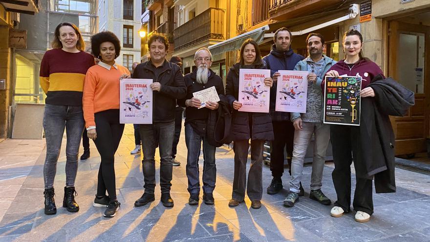 Zarautz empieza a sacar los disfraces para los carnavales