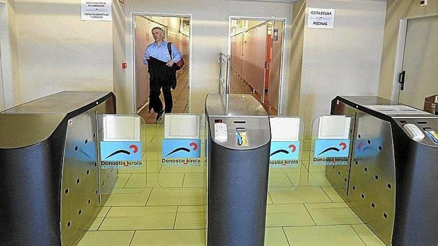 Donostia Kirola reduce  a la mitad las emisiones  de CO2 de los polideportivos