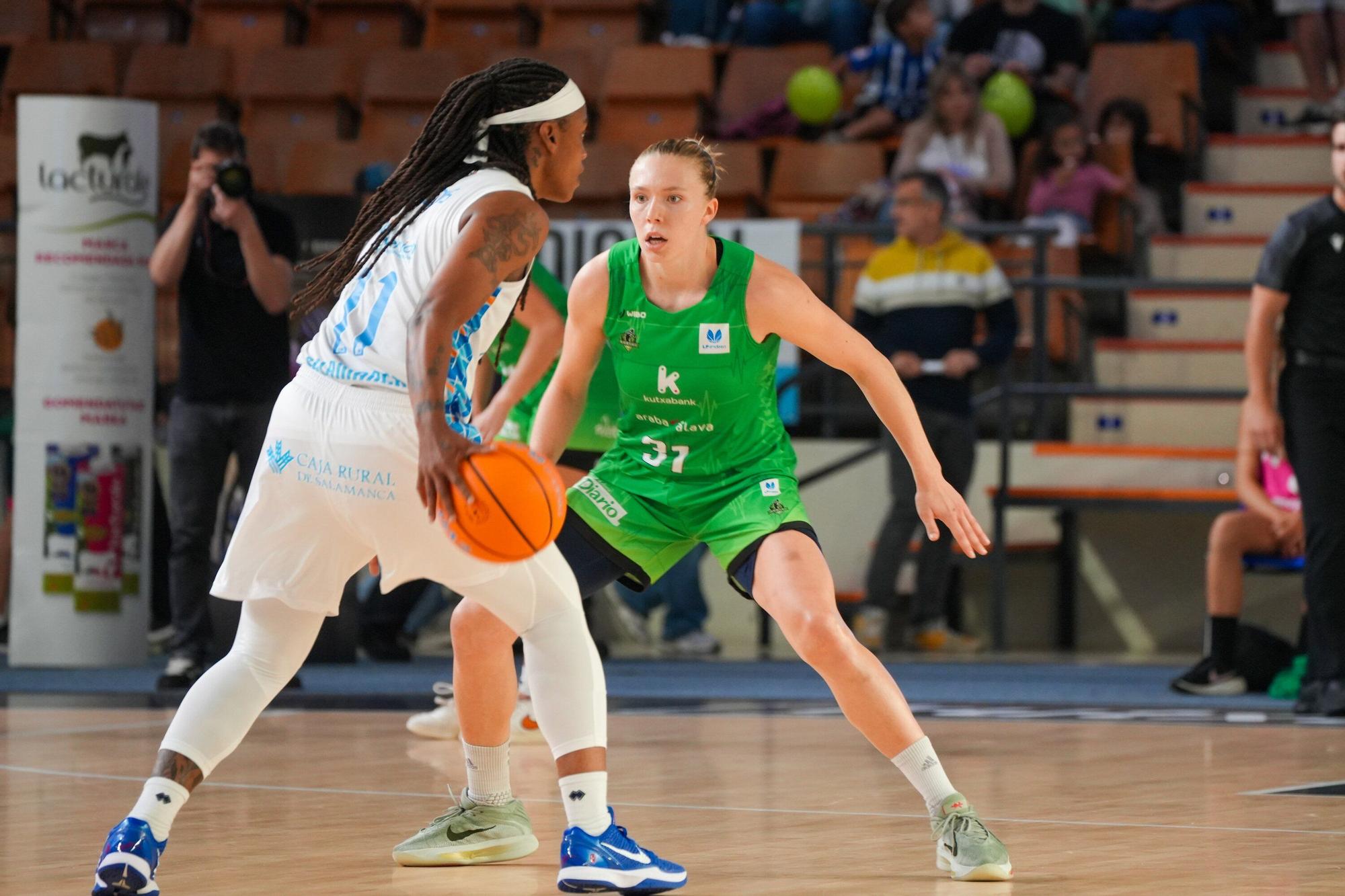 En imágenes: Araski - Perfumerías Avenida de Liga Femenina