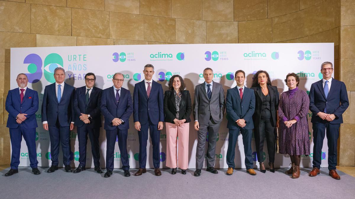 Julio Rodríguez Sesmero, Esteban Marijuan-Requeta, Jon Paul Viteri Solaun, Rafael Sagarduy Careaga, Xabier Caño González, Olga Martín García, Asier Ochoa de Eribe Iturrieta, Aitor Ulibarri Urretxu, Begoña Vallejo Maillo, Teresa Tejero Arguelles, José Luis Elejalde Hernani.