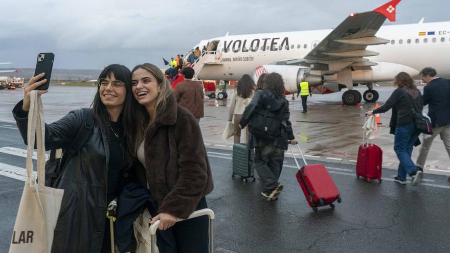 Foronda estrena los vuelos regulares a Barcelona y Madrid