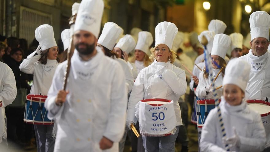 Azpeitiko San Sebastian bezperako danborrada iruditan