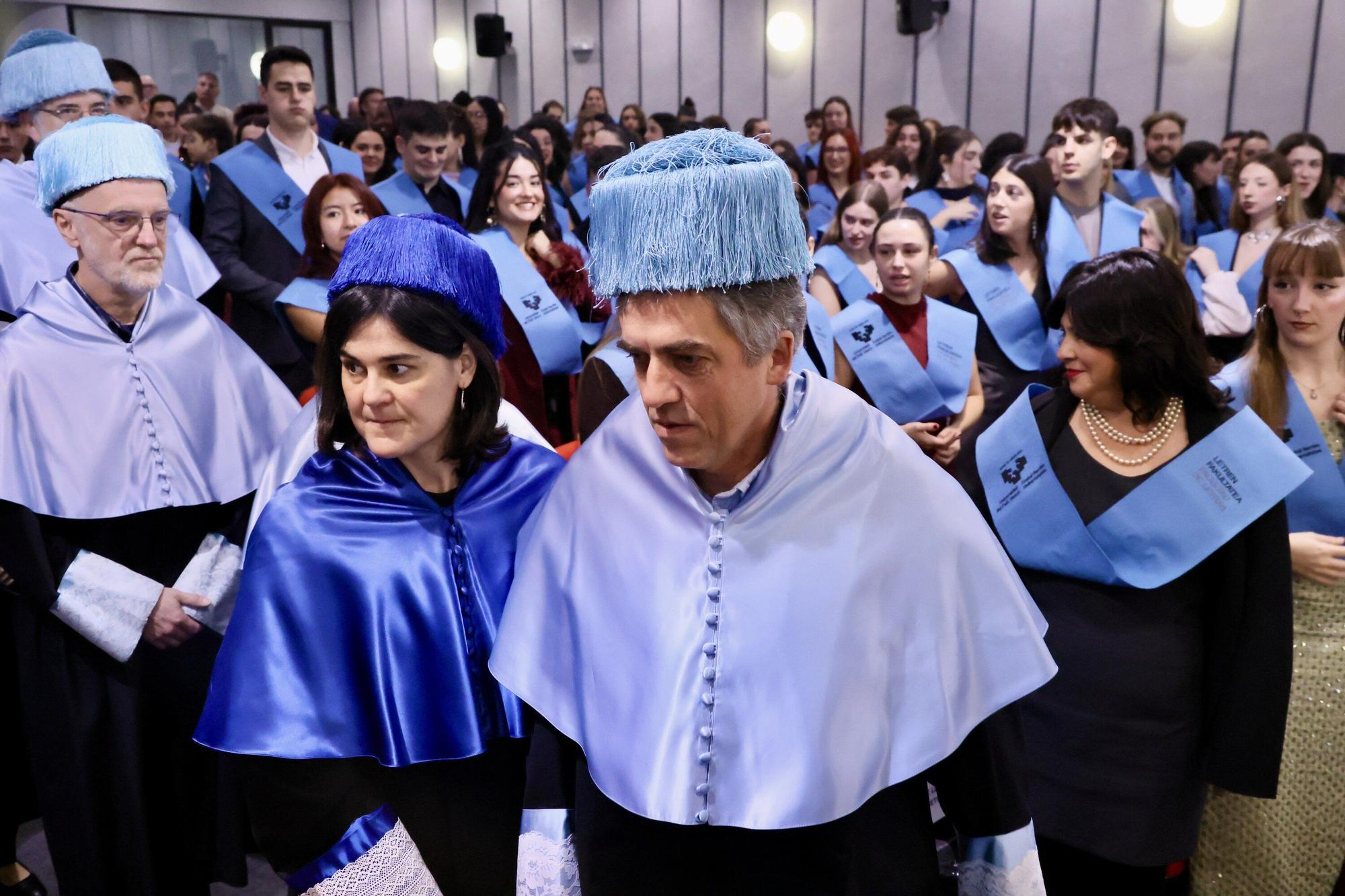 En imágenes: Graduación de alumnos de la Facultad de Letras