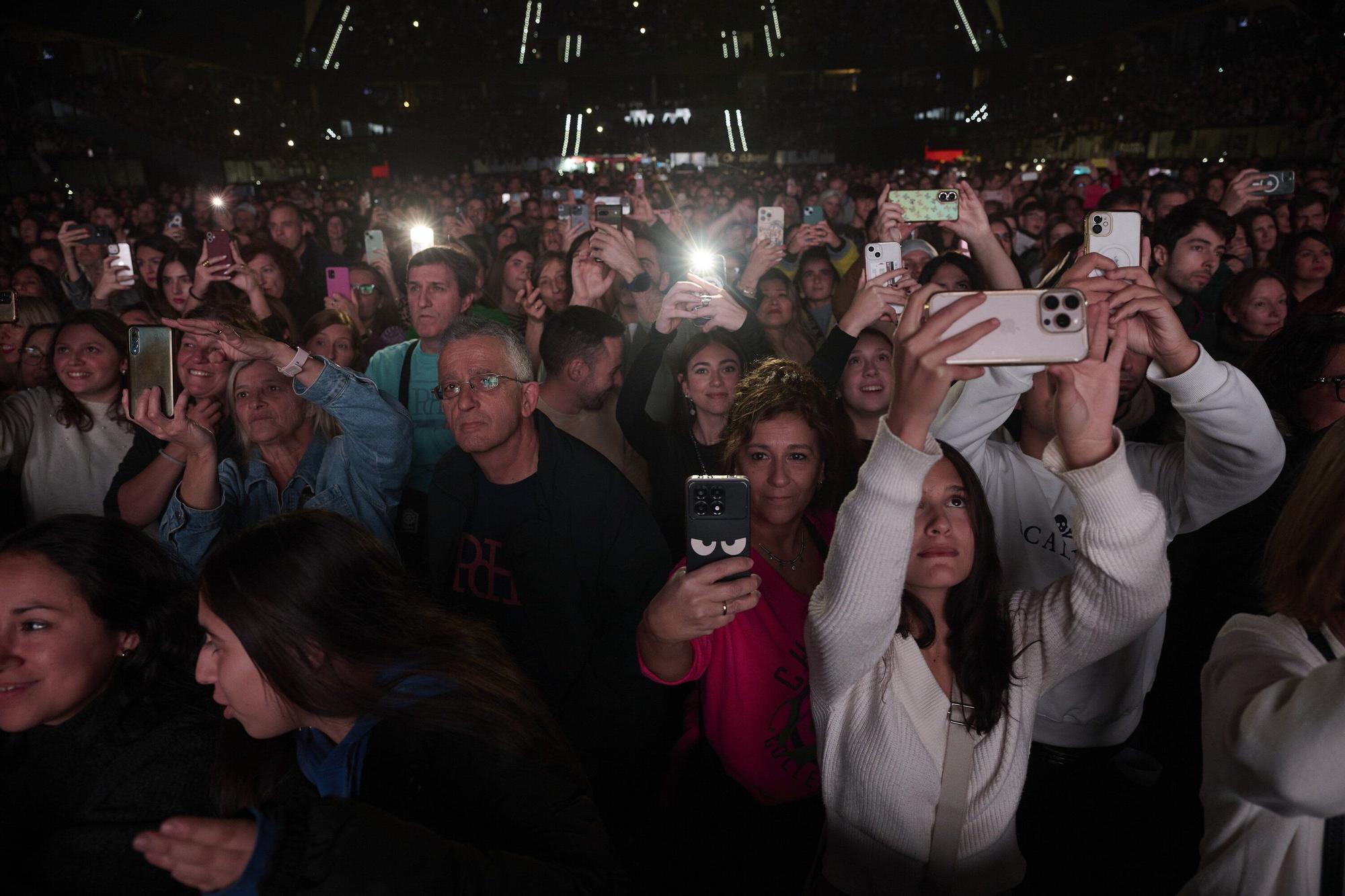 Fotos del concierto de Antonio Orozco en el Navarra Arena de Pamplona
