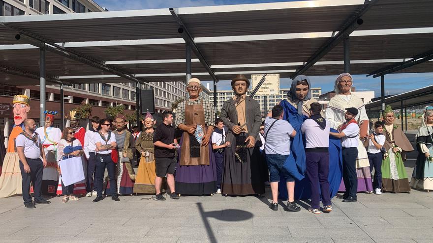 Presentación de los nuevos gigantes de Buztintxuri