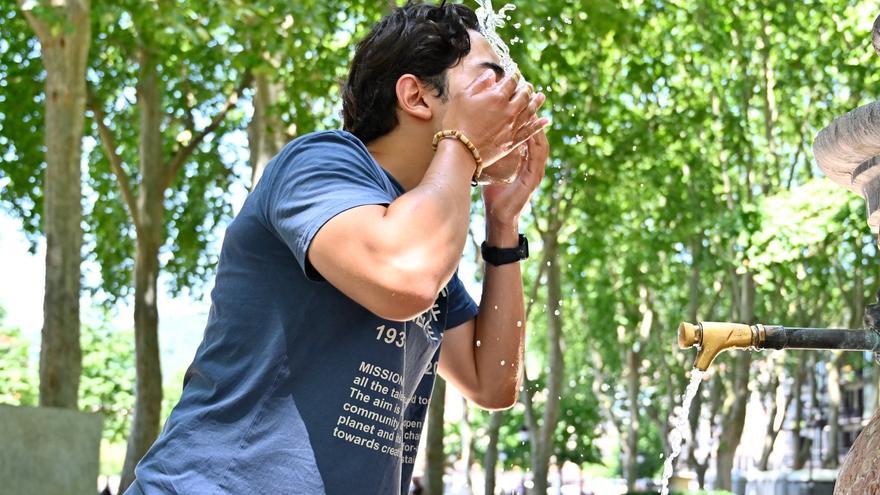 La concienciación evita que se disparen las afecciones asociadas a las olas de calor