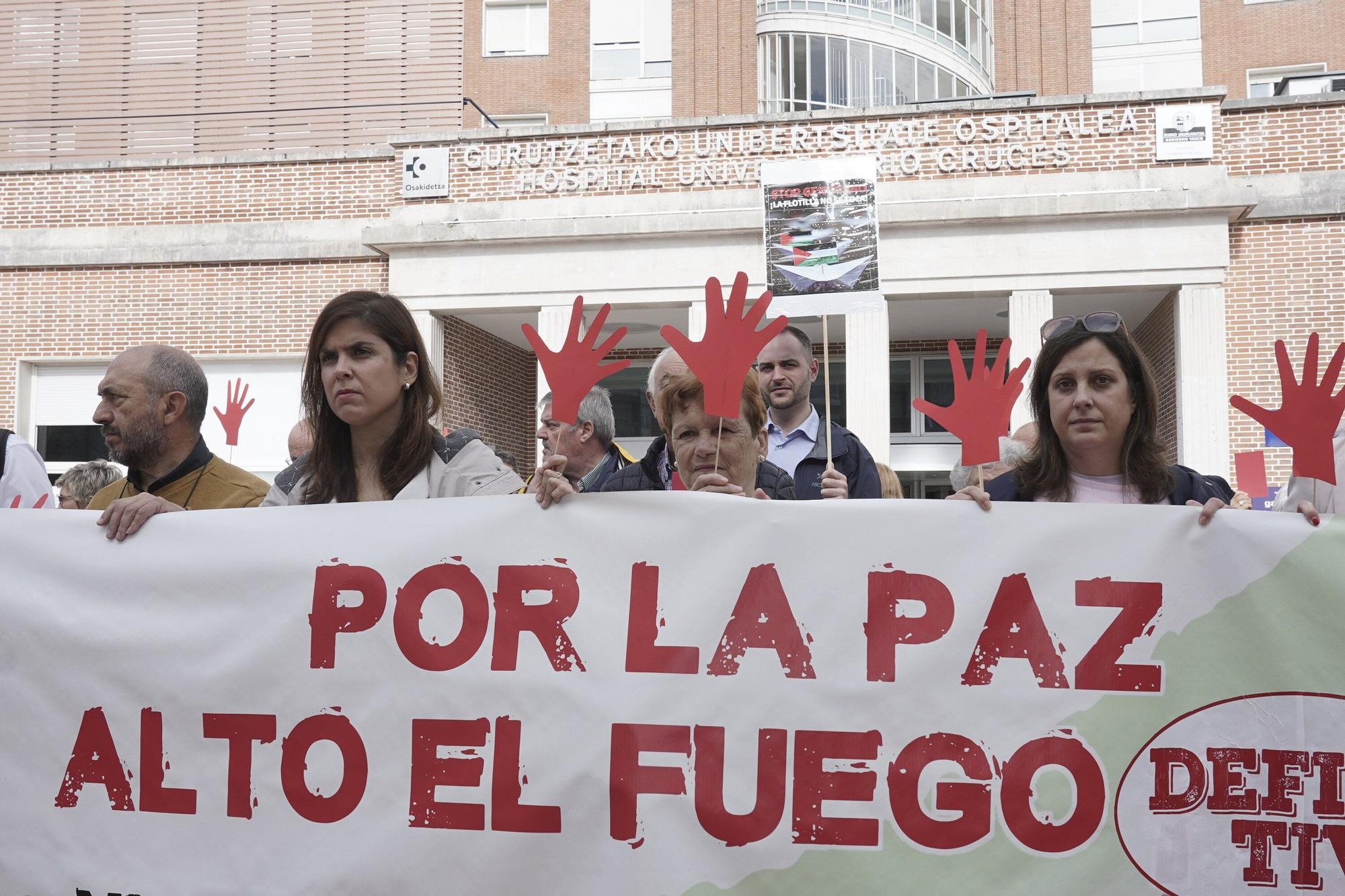 El Hospital de Cruces se manifiesta en favor de los sanitarios de Gaza