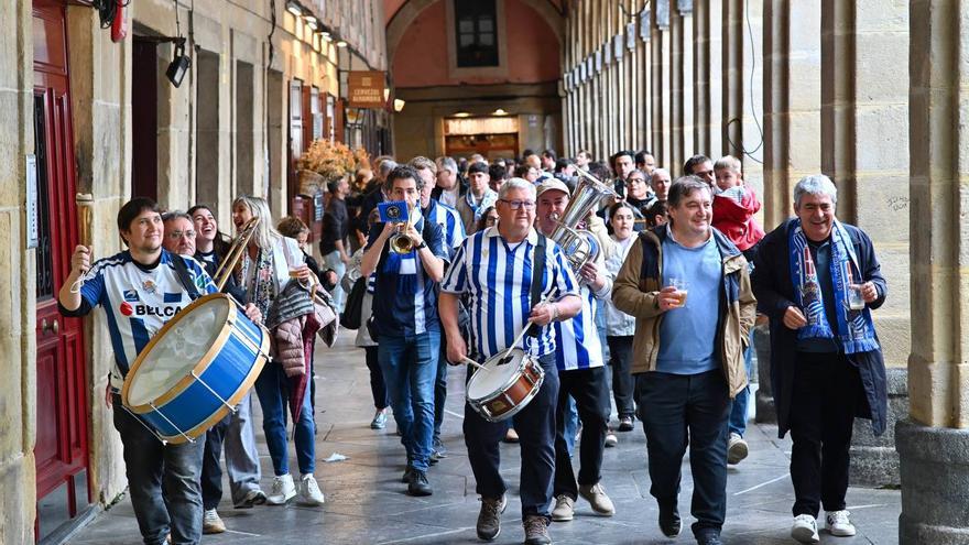 Las aficiones de la Real y Athletic ya juegan en la Parte Vieja
