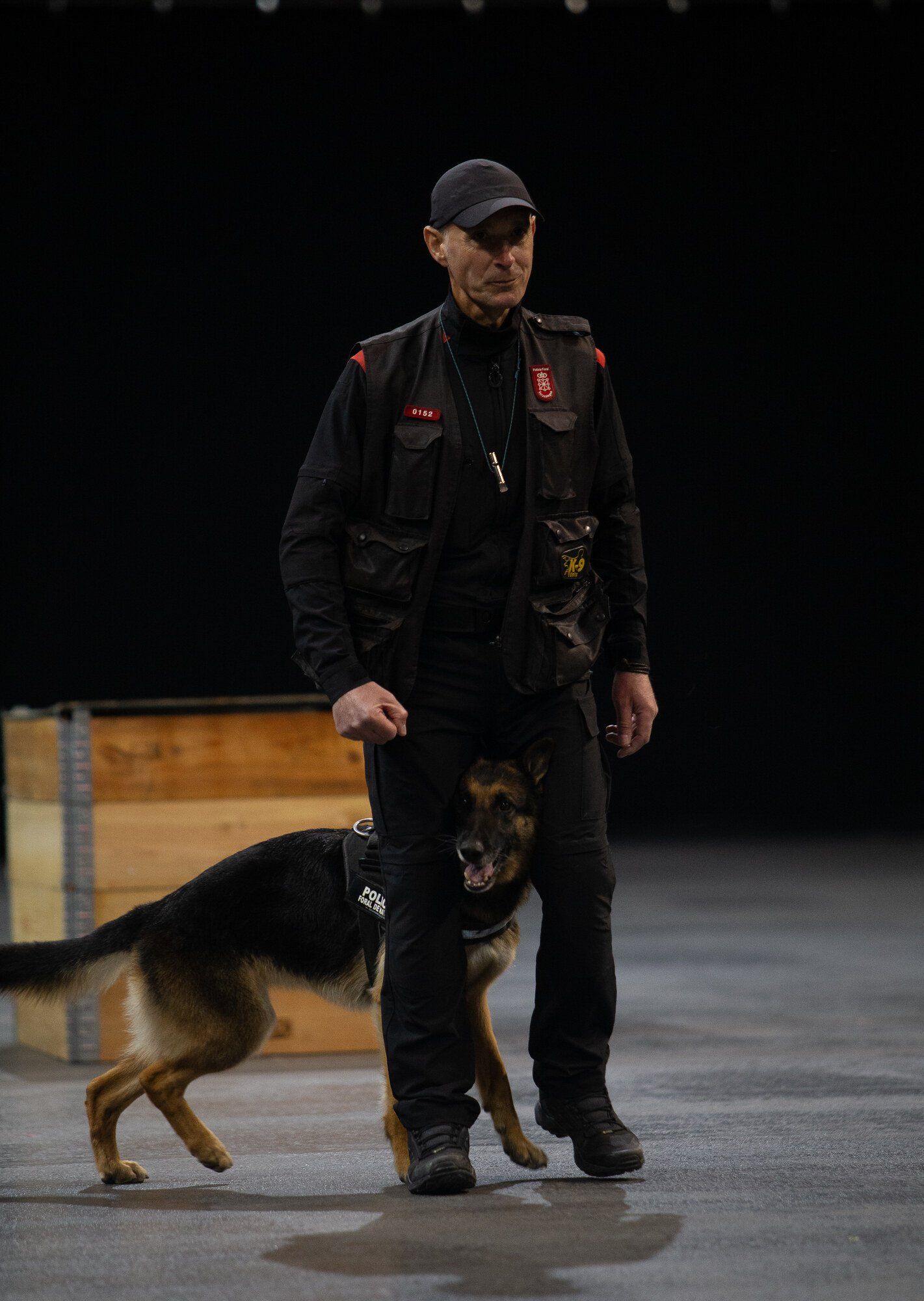 Exhibición de la Policía Foral en el Navarra Arena