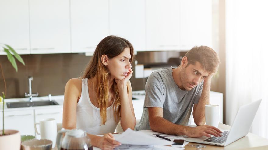 Infidelidad financiera: mentiras que pueden acabar con tu relación de pareja y tu dinero