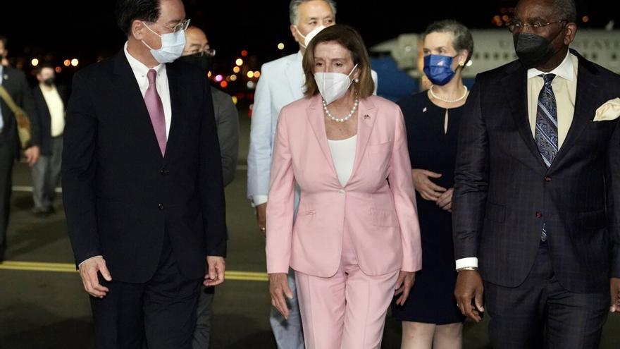 Nancy Pelosi aterriza en Taiwán y dispara la tensión entre China y EEUU