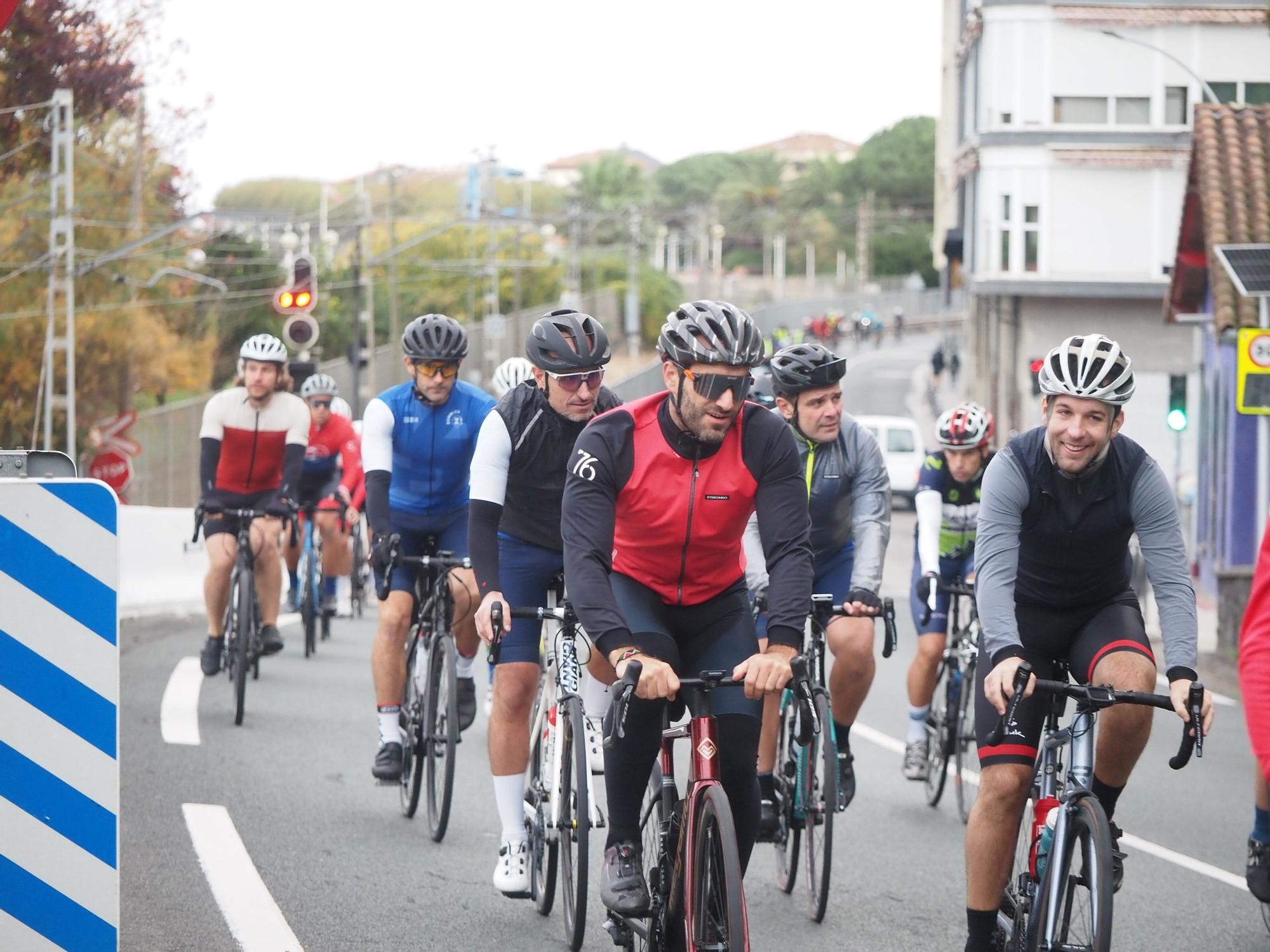 Fiesta ciclista en Deba