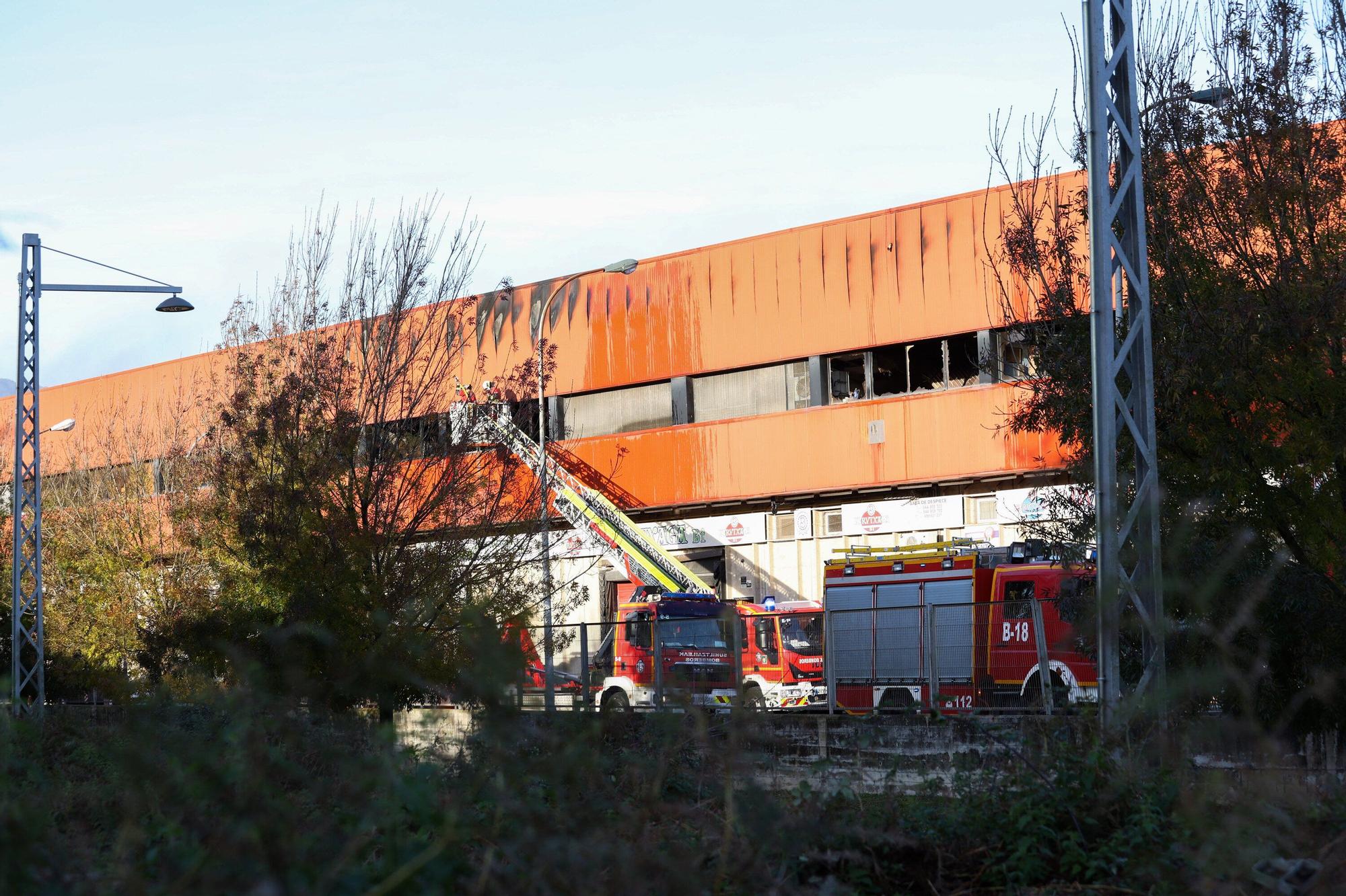 Incendio en la zona del antiguo matadero de Zorrotza