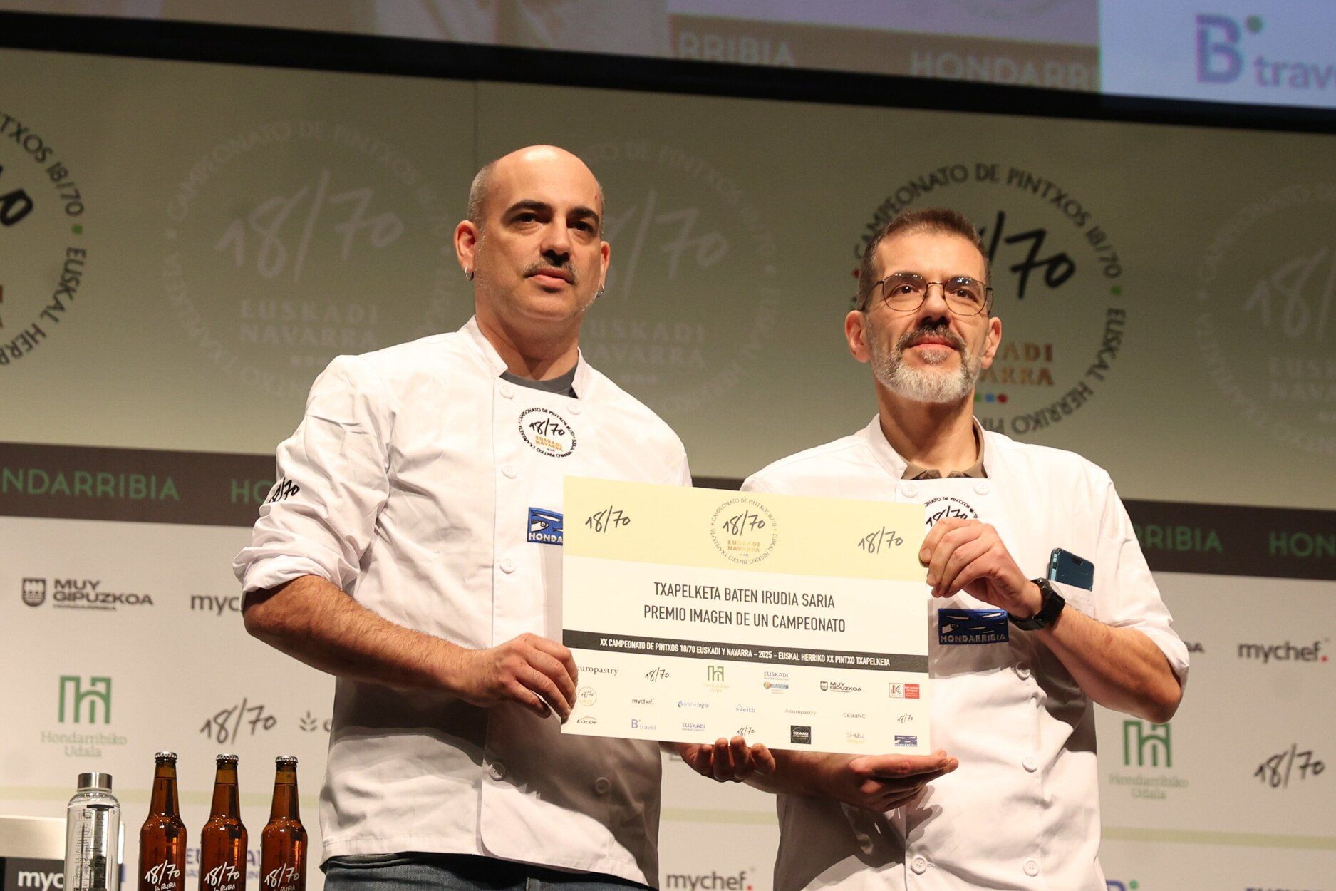 El restaurante BiEnara de Estella ha logrado el Premio a la Imagen de un Campeonato por la estética de su pintxo 'Arima'