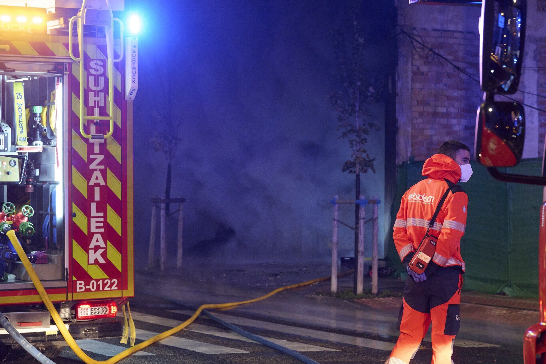 Fotos del incendio de un bazar en la Rochapea