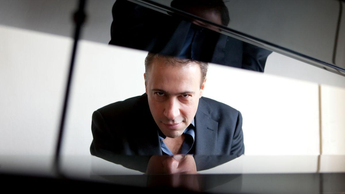 El pianista  Edgar Van Asselt.