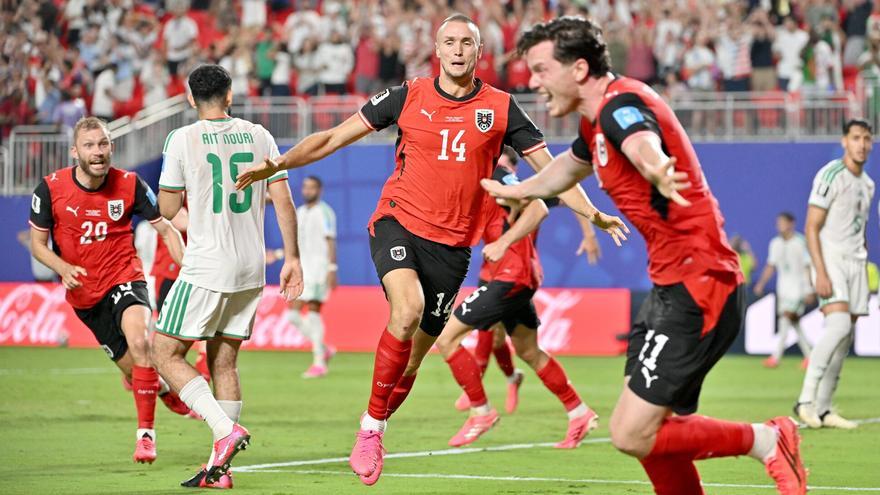 Austria será el rival de España en los dieciseisavos del Mundial