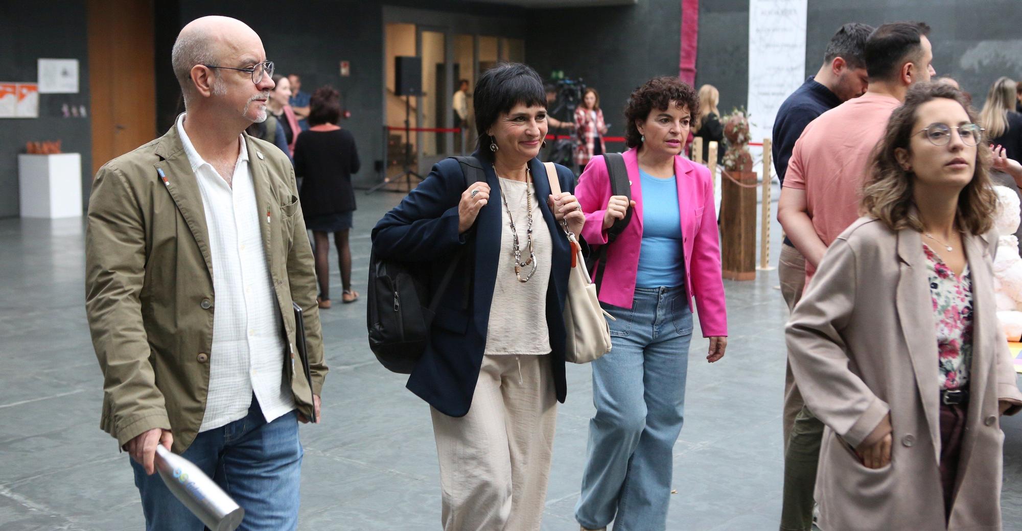 Fotos del pleno del Parlamento de Navarra del 9 de octubre