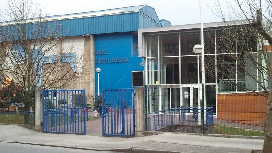 Arrigorriaga activa la aplicación NIK Patrika Digitala para el acceso al polideportivo