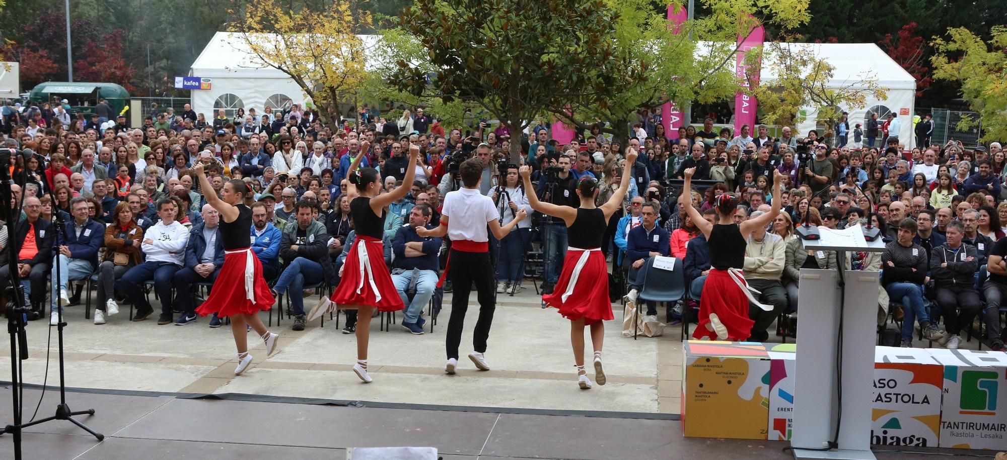 Fotos: Nafarroa Oinez 2025 en la ikastola Paz de Ziganda de Villava - Atarrabia