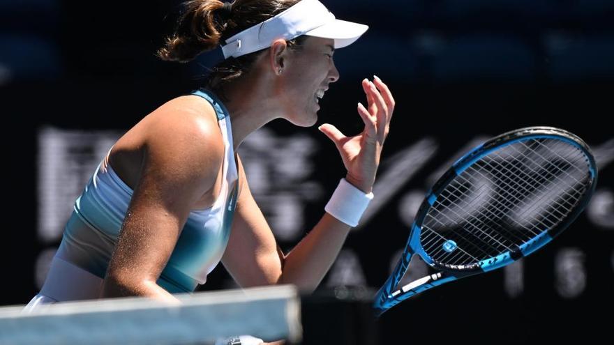 Garbine Muguruza se lamenta durante su partido ante Alize Cornet.