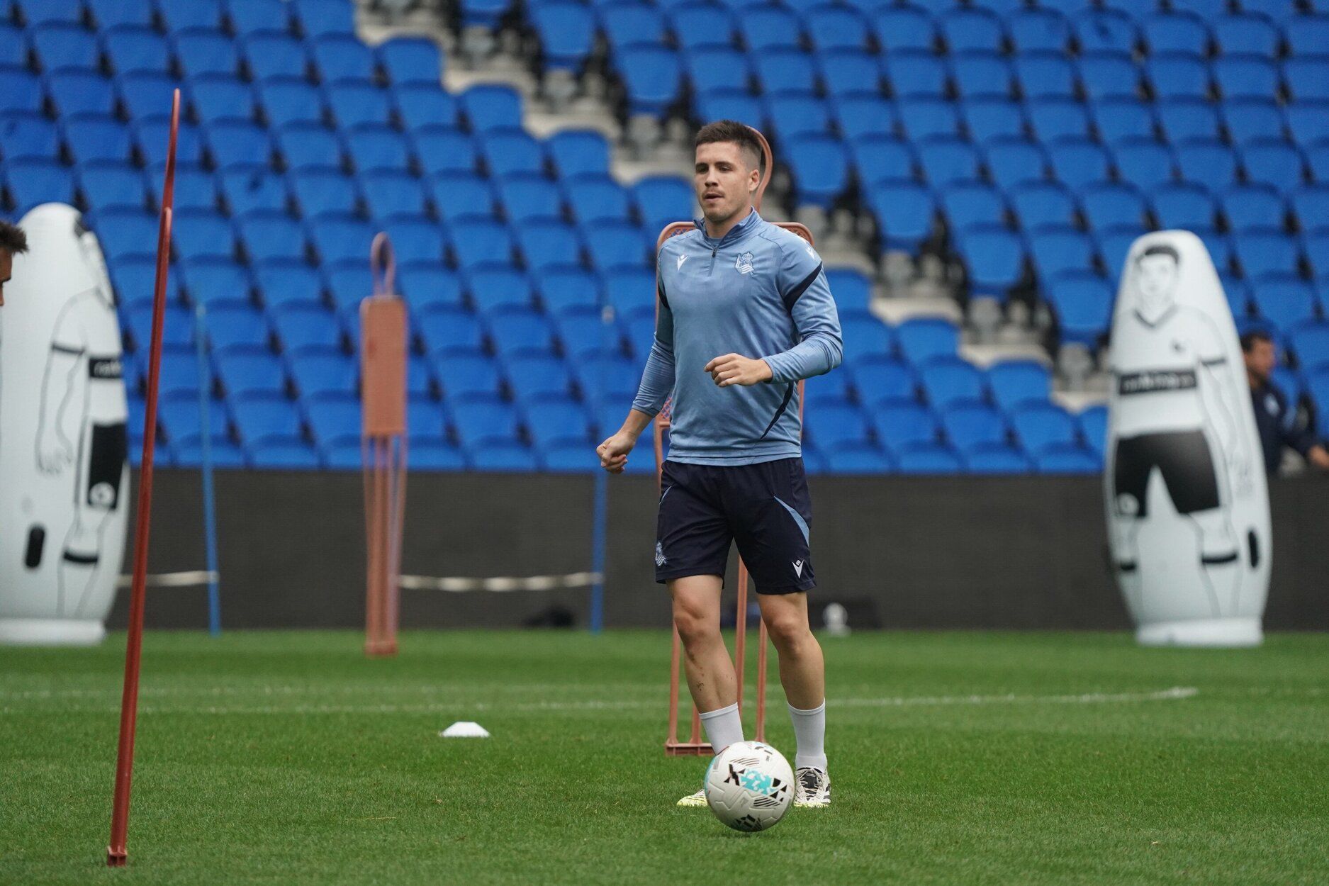 El entrenamiento de la Real a puerta abierta en Anoeta, en imágenes
