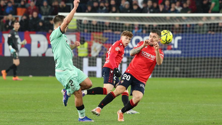 El primer día de Javi Galán en El Sadar