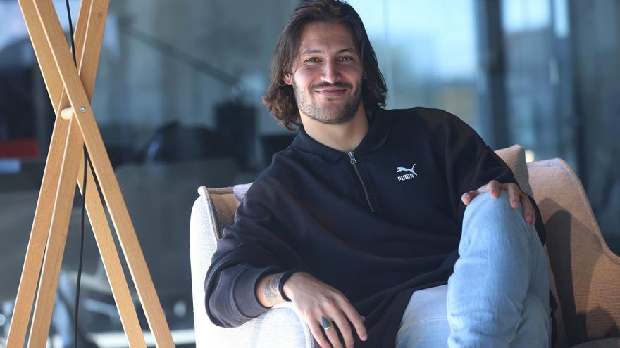 Los 150 de Juan Cruz en Osasuna