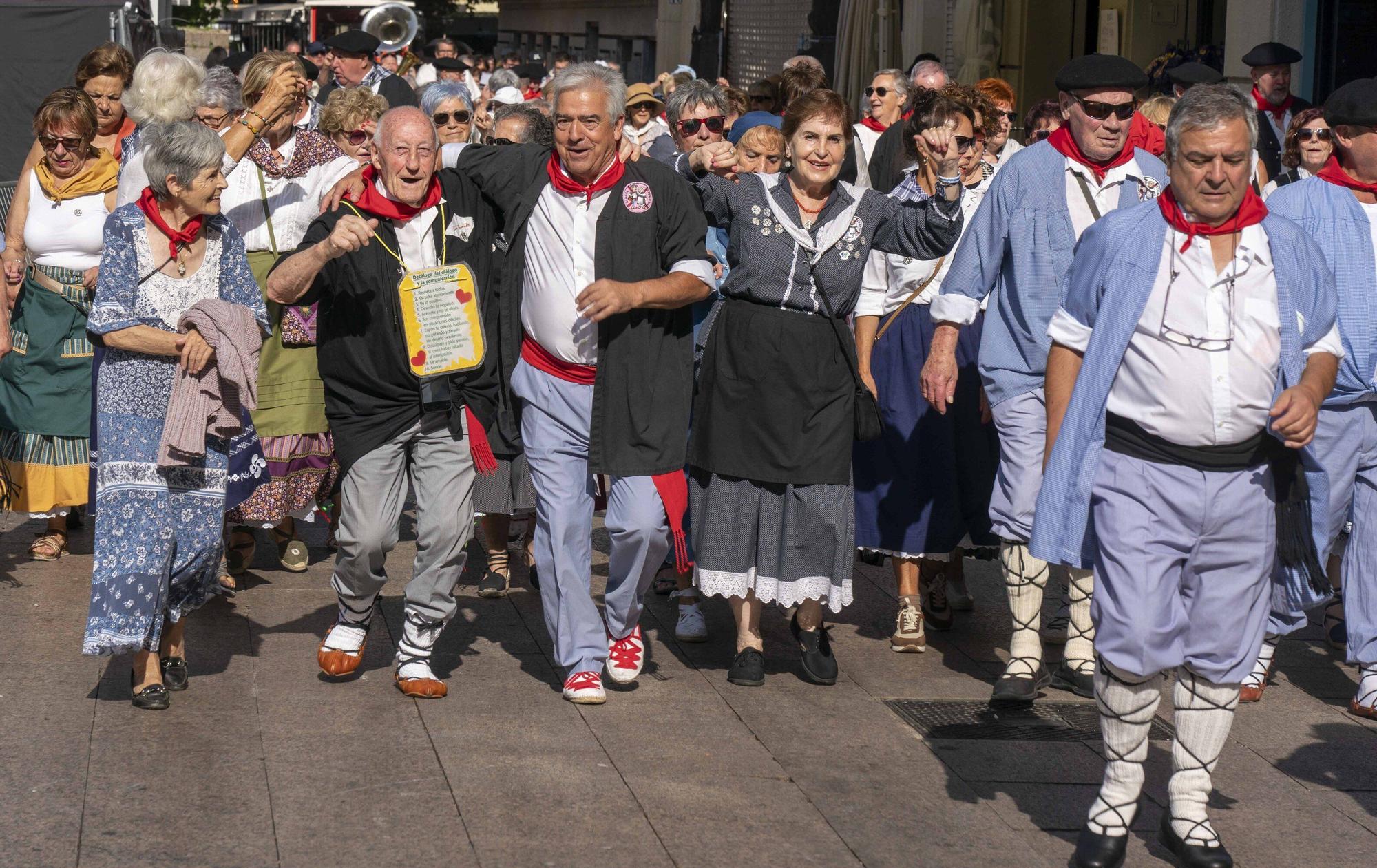 En imágenes: Blusas y neskas veteranos celebran su día en La Blanca
