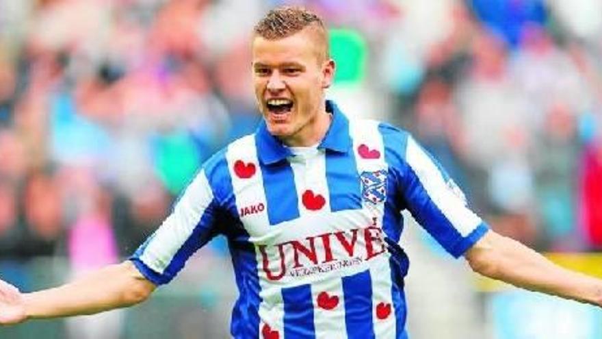 La Real Sociedad ficha a Finnbogason, máximo goleador de la liga holandesa
