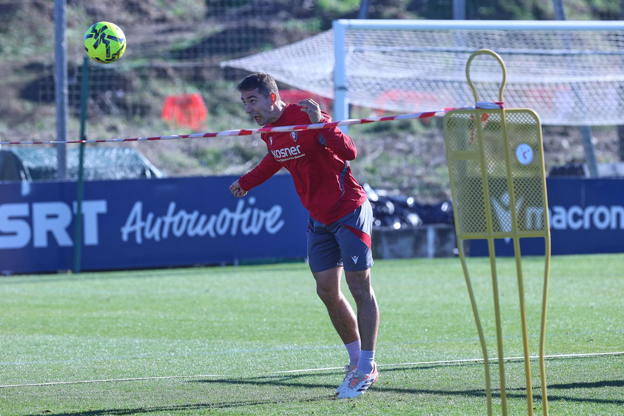 Fotos del entrenamiento de Osasuna de este jueves 27 de noviembre