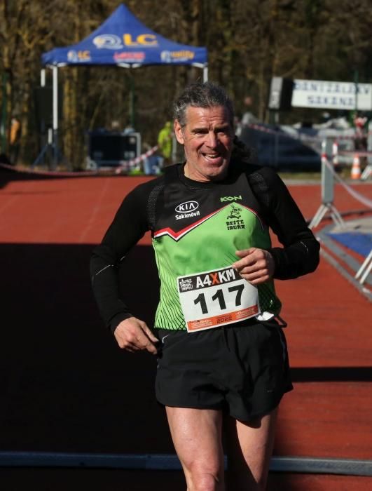 Atletas durante el 36 Campeonato Navarro de Cross Largo.