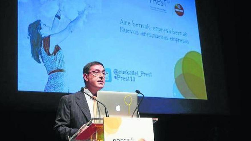 El presidente de Euskaltel, Alberto García Erauzkin, en una comparecencia reciente.