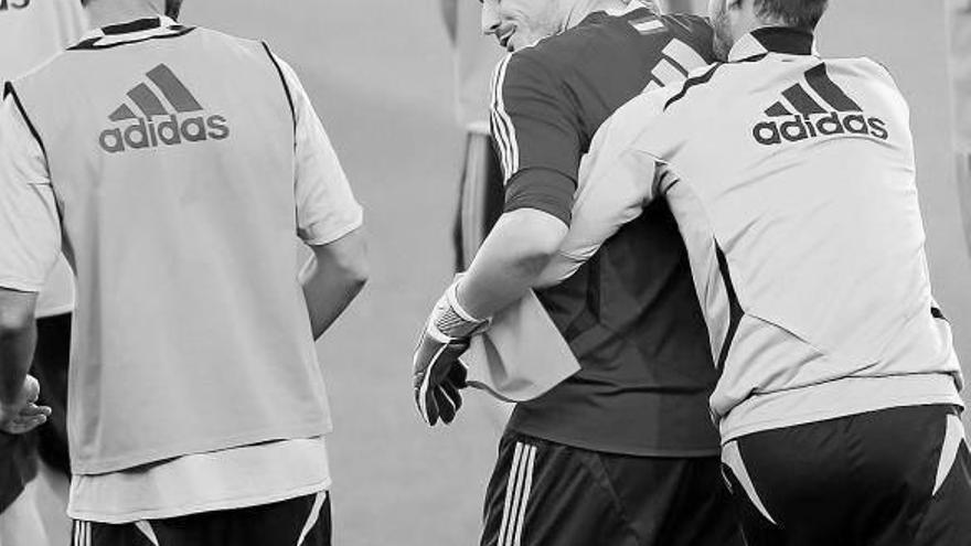 Casillas vuelve a los titulares