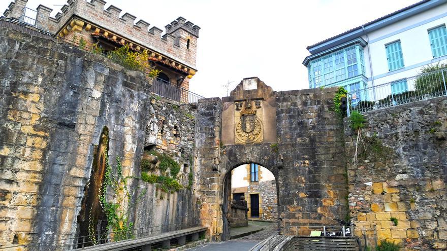 Un paseo por la historia de Hondarribia, entre asedios y un pasado heroico