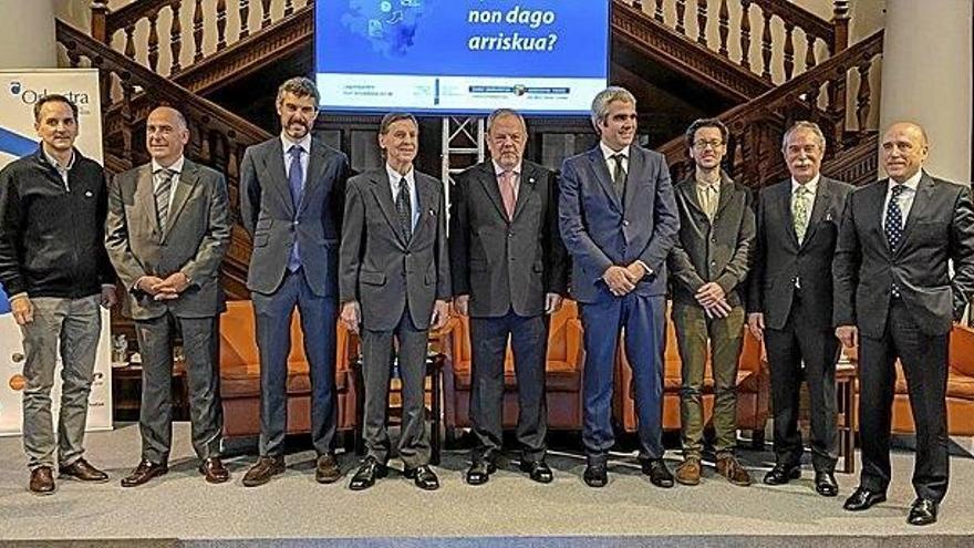 Elkargi y Orkestra animan a las empresas a ganar tamaño