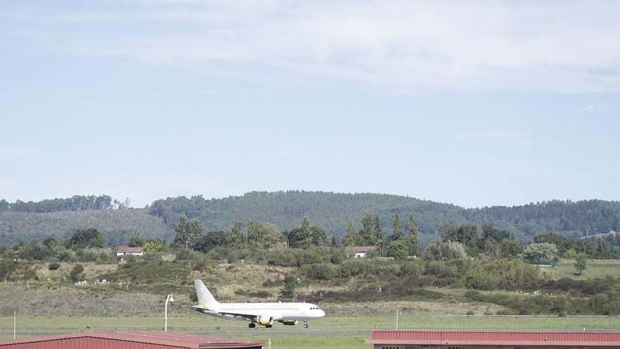 El aeropuerto de Bilbao mantiene el vuelo alto