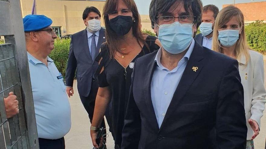 Carles Puigdemont, a la salida de la prisión de Cerdeña