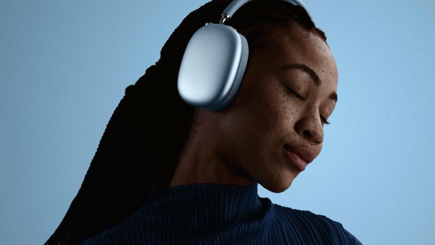 Apple lanza los auriculares AirPods Max 2, con traducción en vivo y mejor cancelación de ruido