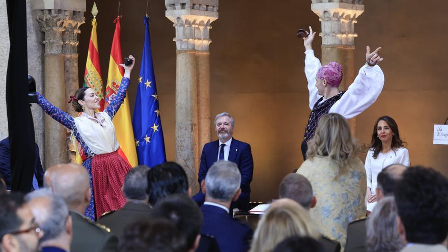 La "prioridad nacional" pactada por PP y Vox enfrenta a sus direcciones