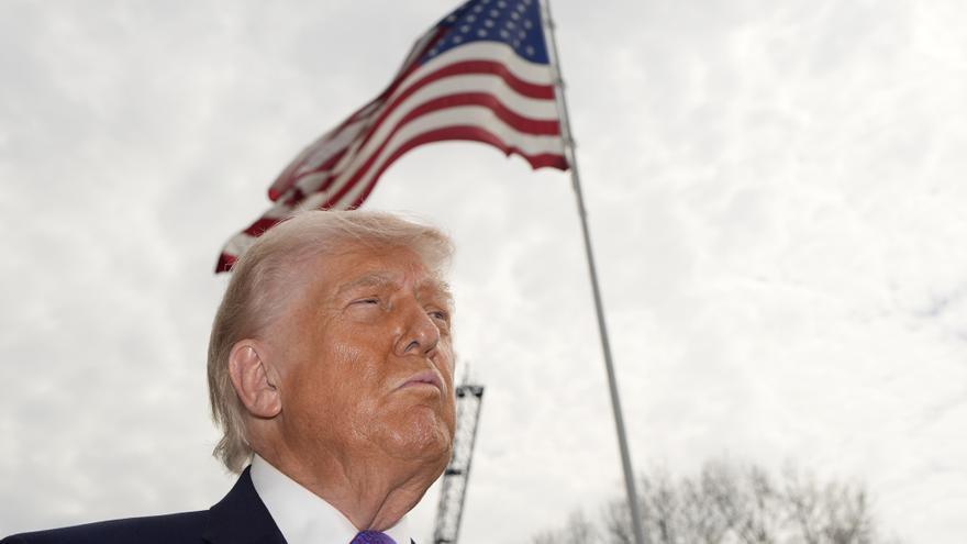 Trump abre la puerta a retirar las bases militares de España