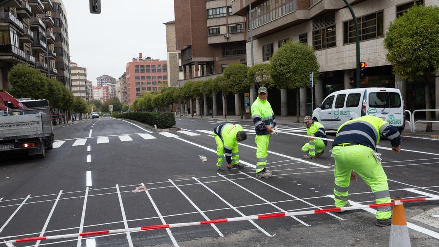 Trabajos de asfaltado y cortes de tráfico en la avenida de Zaragoza