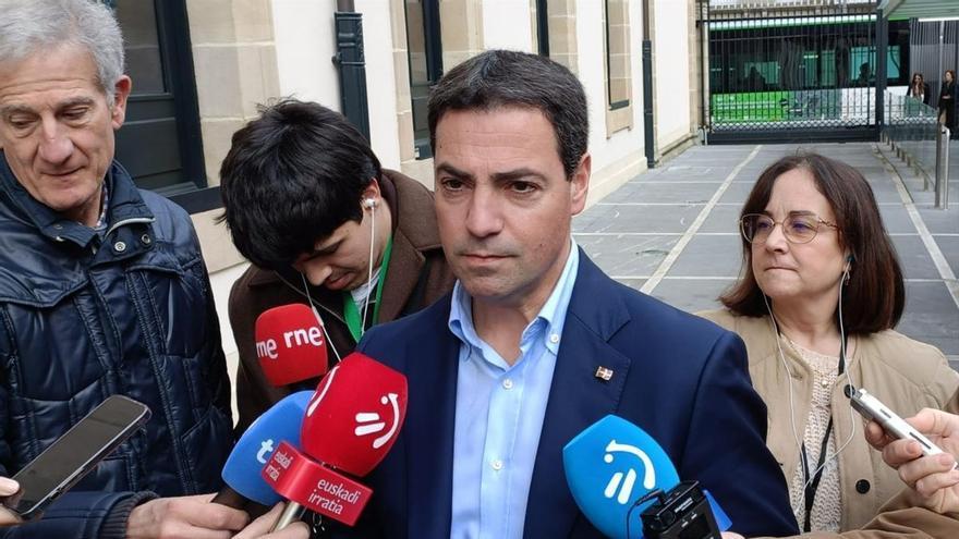 Pradales reclama a Sánchez medidas para aliviar la carga fiscal sobre la energía