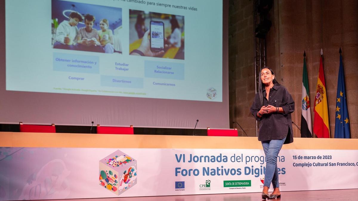 Laura Cuesta en la VI Jornada del programa Foro Nativos Digitales.
