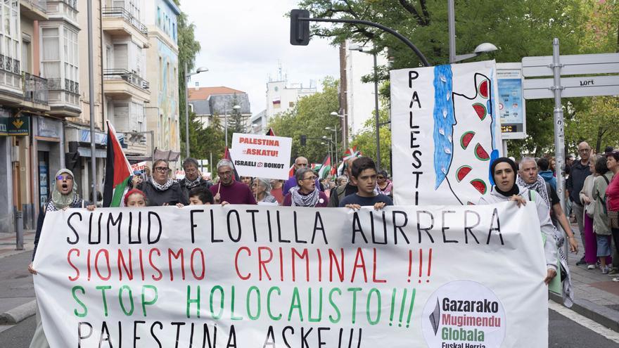 Más de mil personas apoyan en Vitoria al pueblo palestino y piden un boicot a Israel