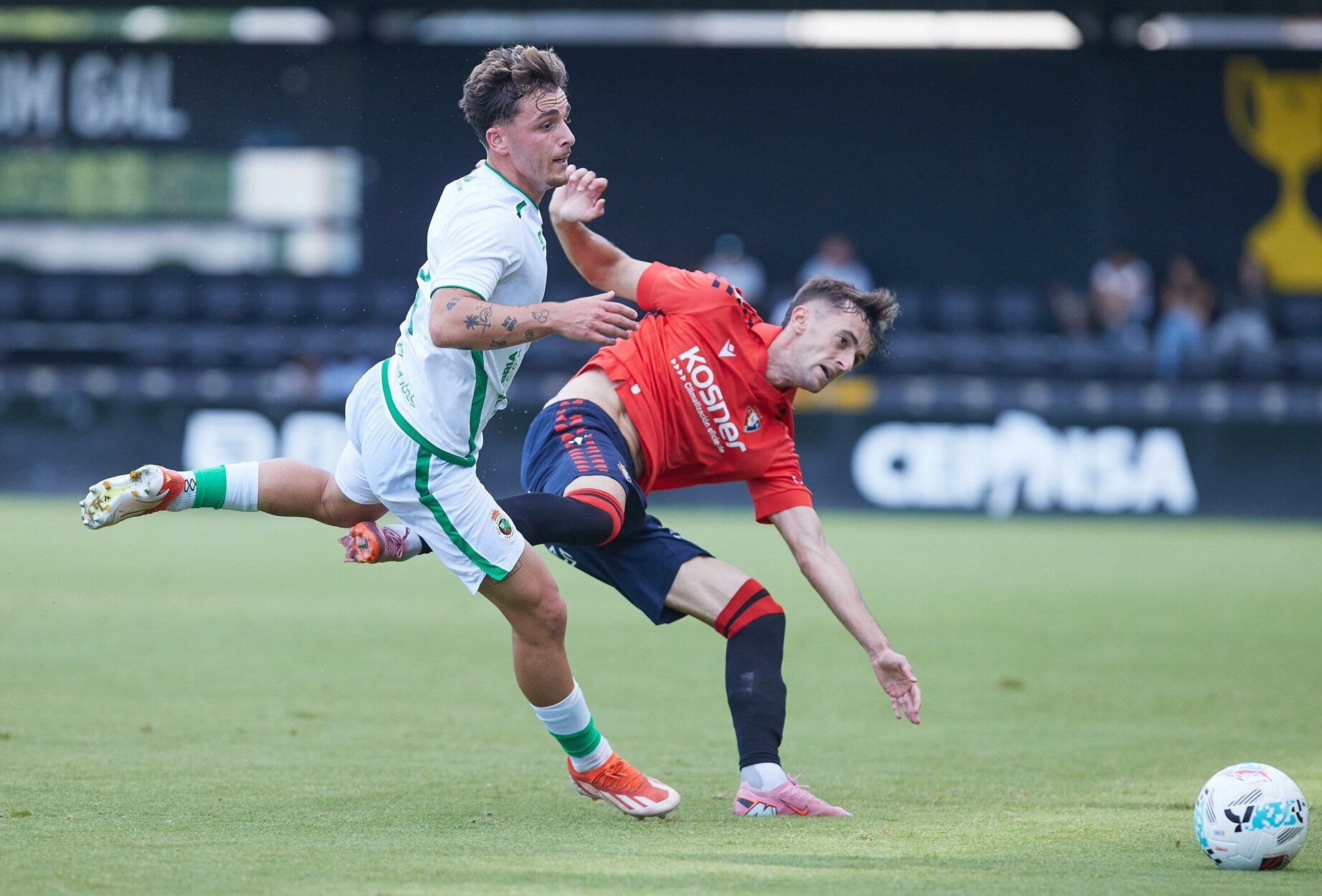 Fotos del partido amistoso entre Osasuna y Racing