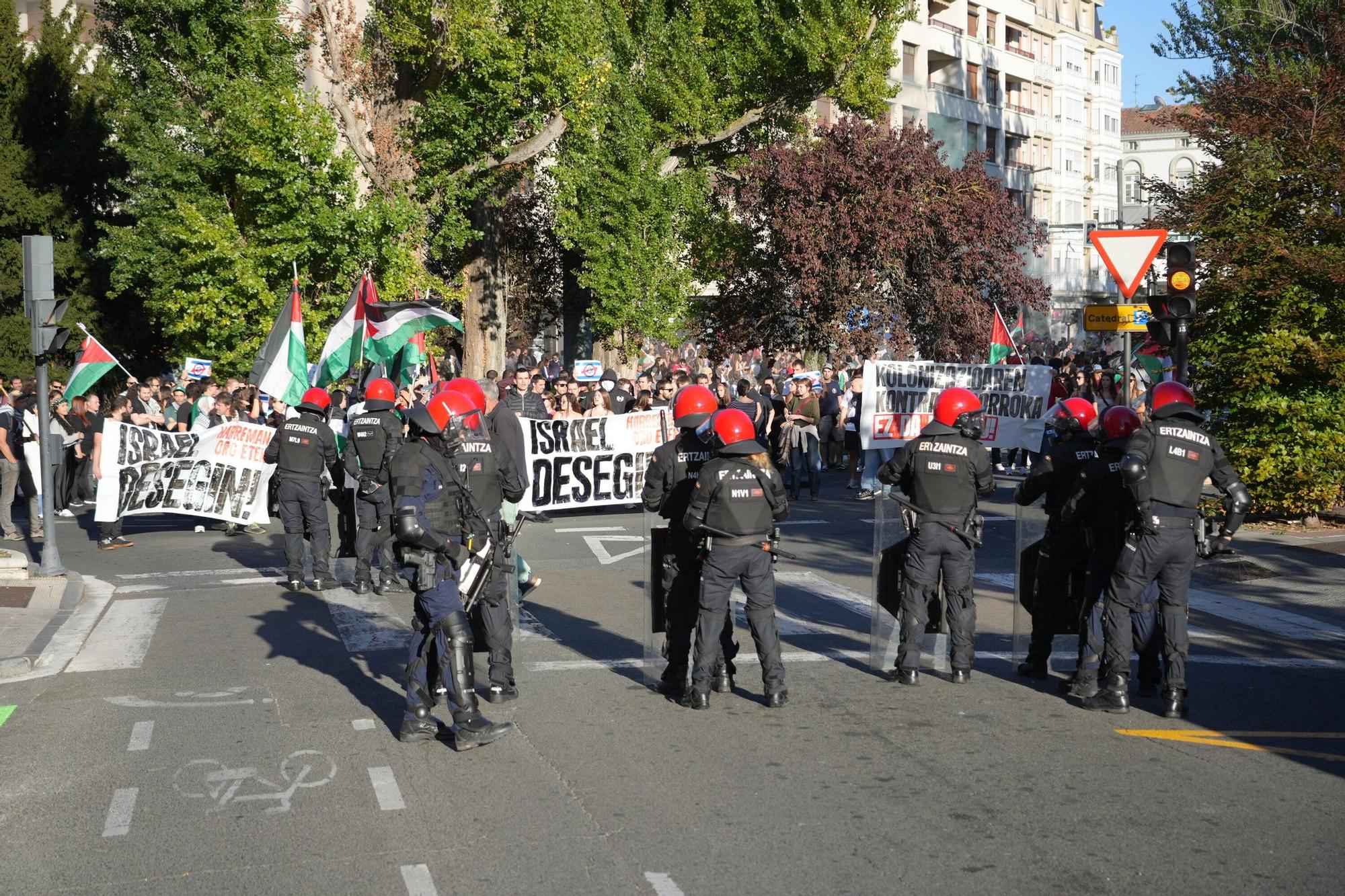 Manifestación en favor del pueblo de Gaza en Vitoria