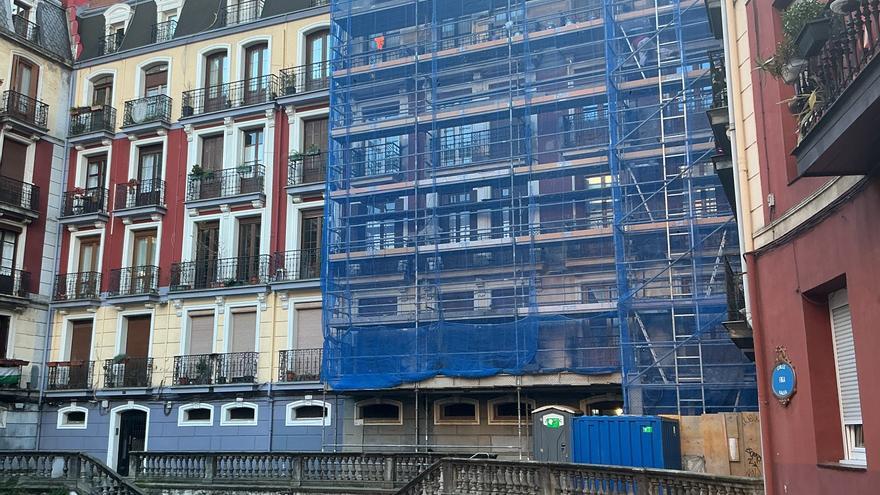 Bilbao actualiza su catálogo patrimonial revisando la vía pública, portales y edificios