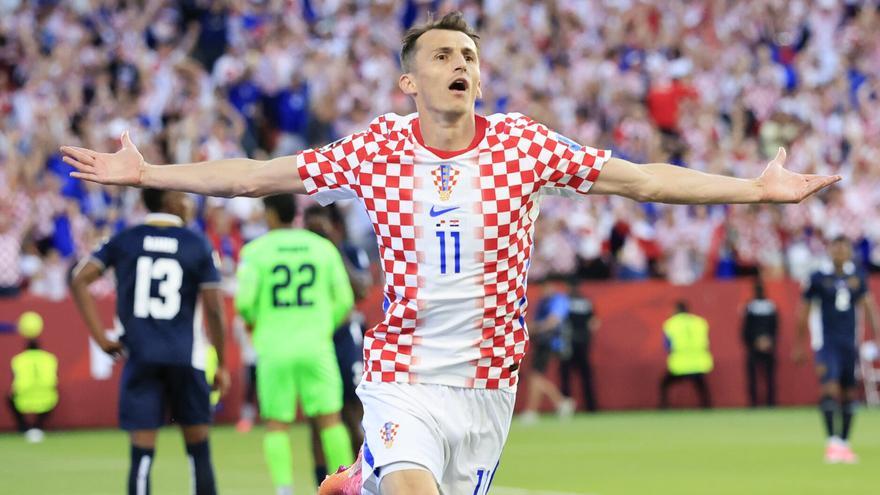 Croacia confía en Budimir para pasar de grupos