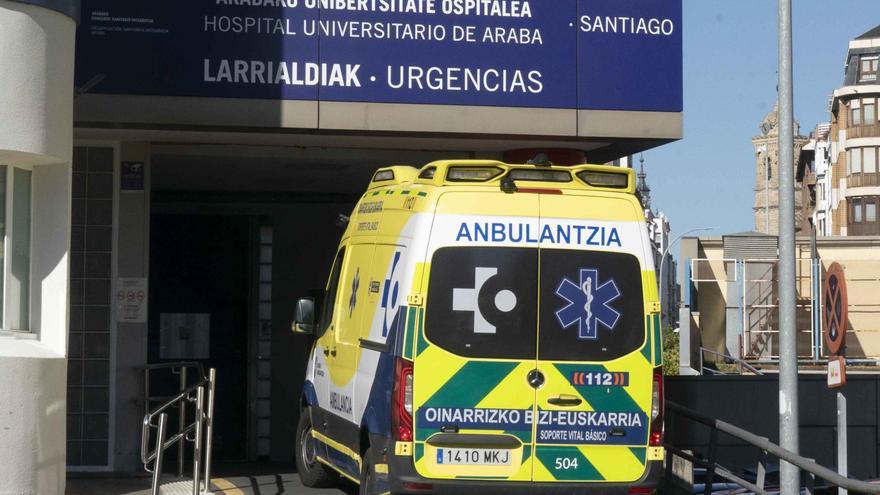 Herido grave un motorista de 18 años sin carné tras chocar contra un coche en la huida